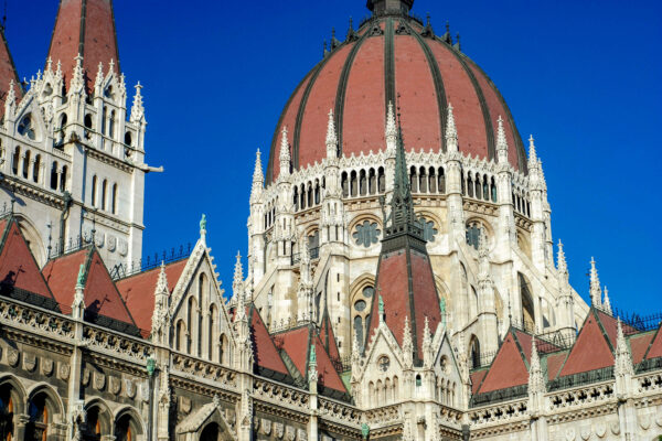 budapestt2_promo_5-6.jpg
