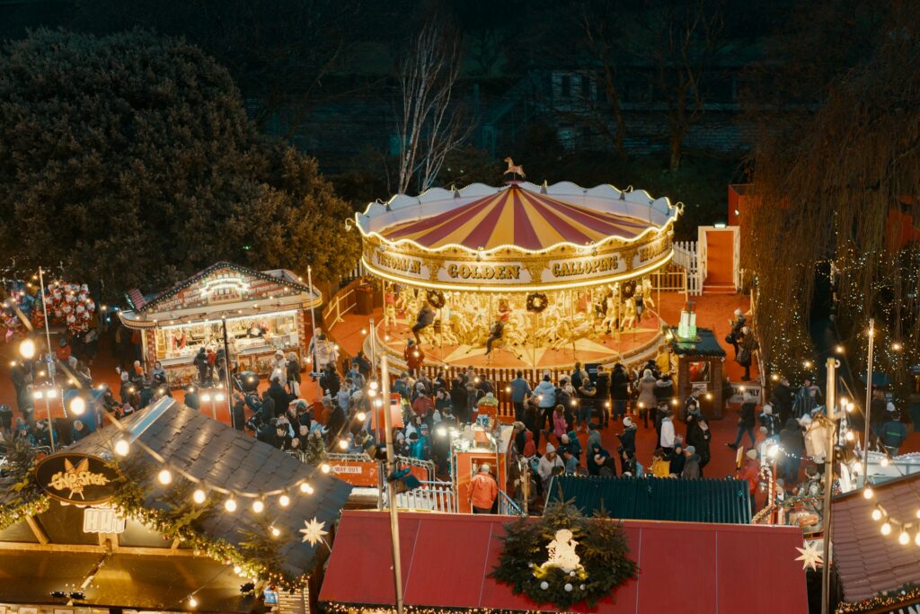 Edinburgh Christmas market lit up at night