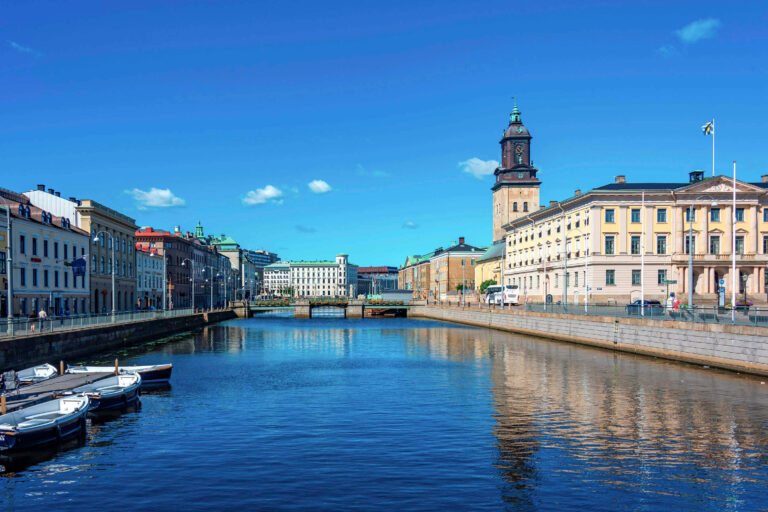 Gothenburg's central canal and historic core — a guide for first-time visitors