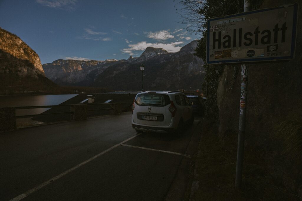 Straße zur Ankunft in Hallstatt am See