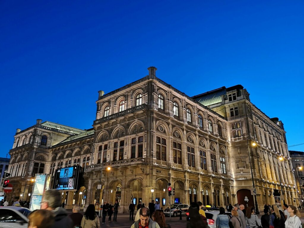 L'Opéra national de Vienne à l'heure bleue